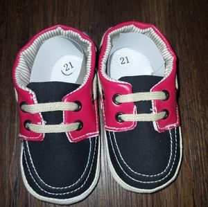 Baby Boys Red Black Soft Soled Boat Deck Slip On Shoes Size 5.5 NEW!